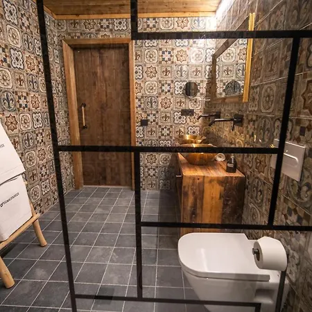 Somnifabrik Hotel 4*